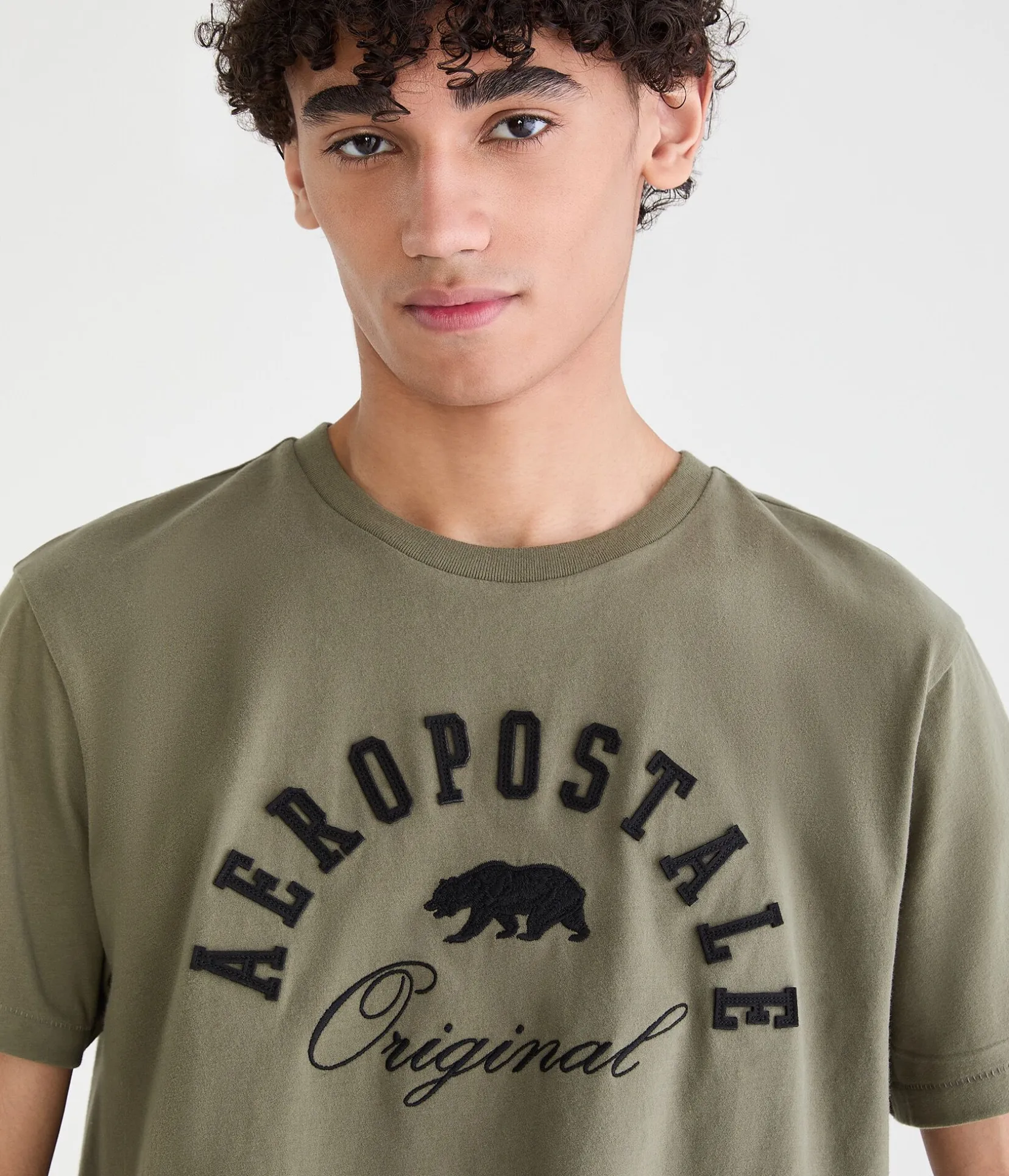 Aeropostale Bear Appliqué Graphic Tee