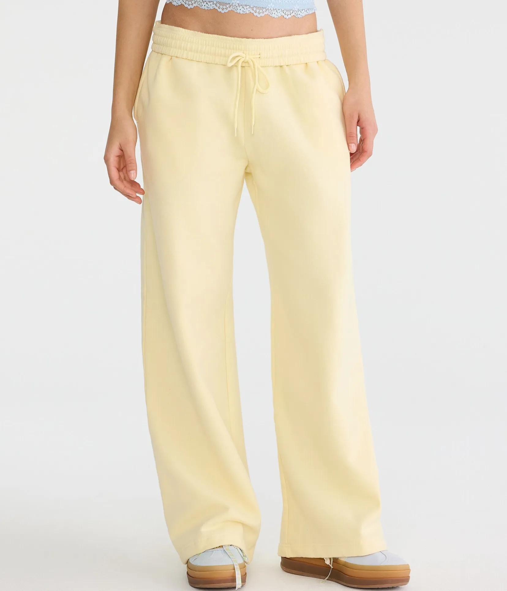 Cloud Soft Mid-Rise Wide Leg Sweatpants