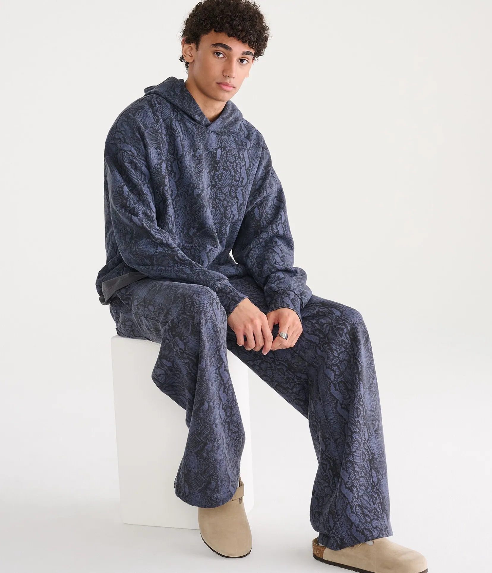 Cloud Soft Snake Print Super Baggy Sweatpants
