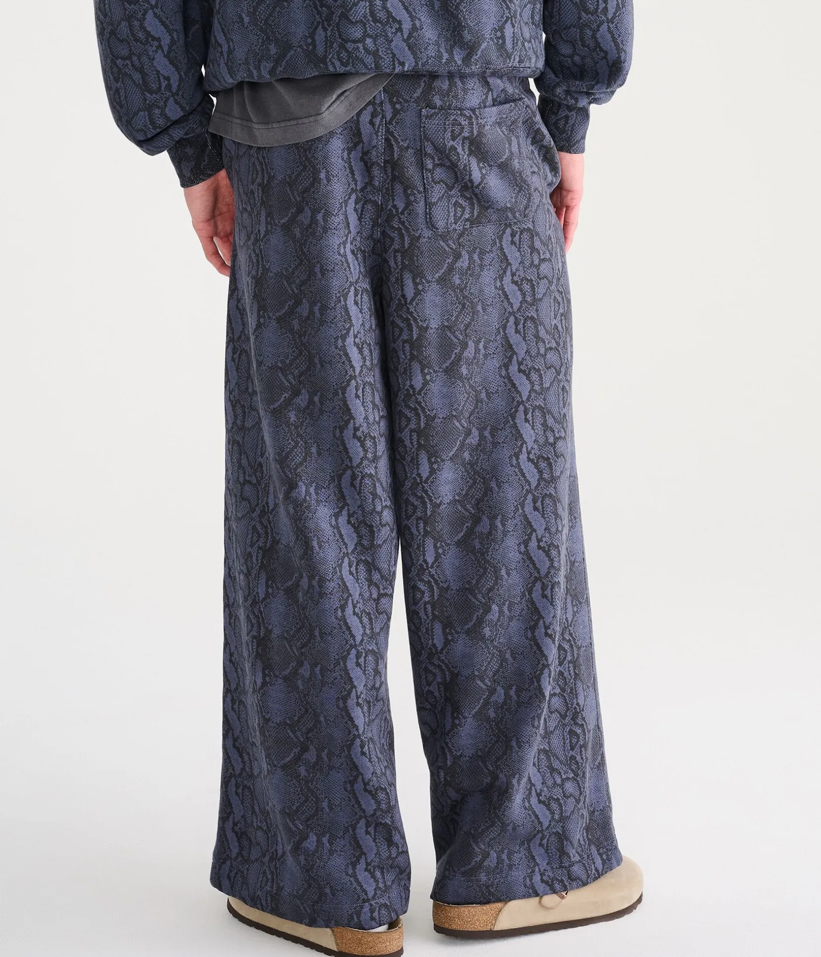 Cloud Soft Snake Print Super Baggy Sweatpants