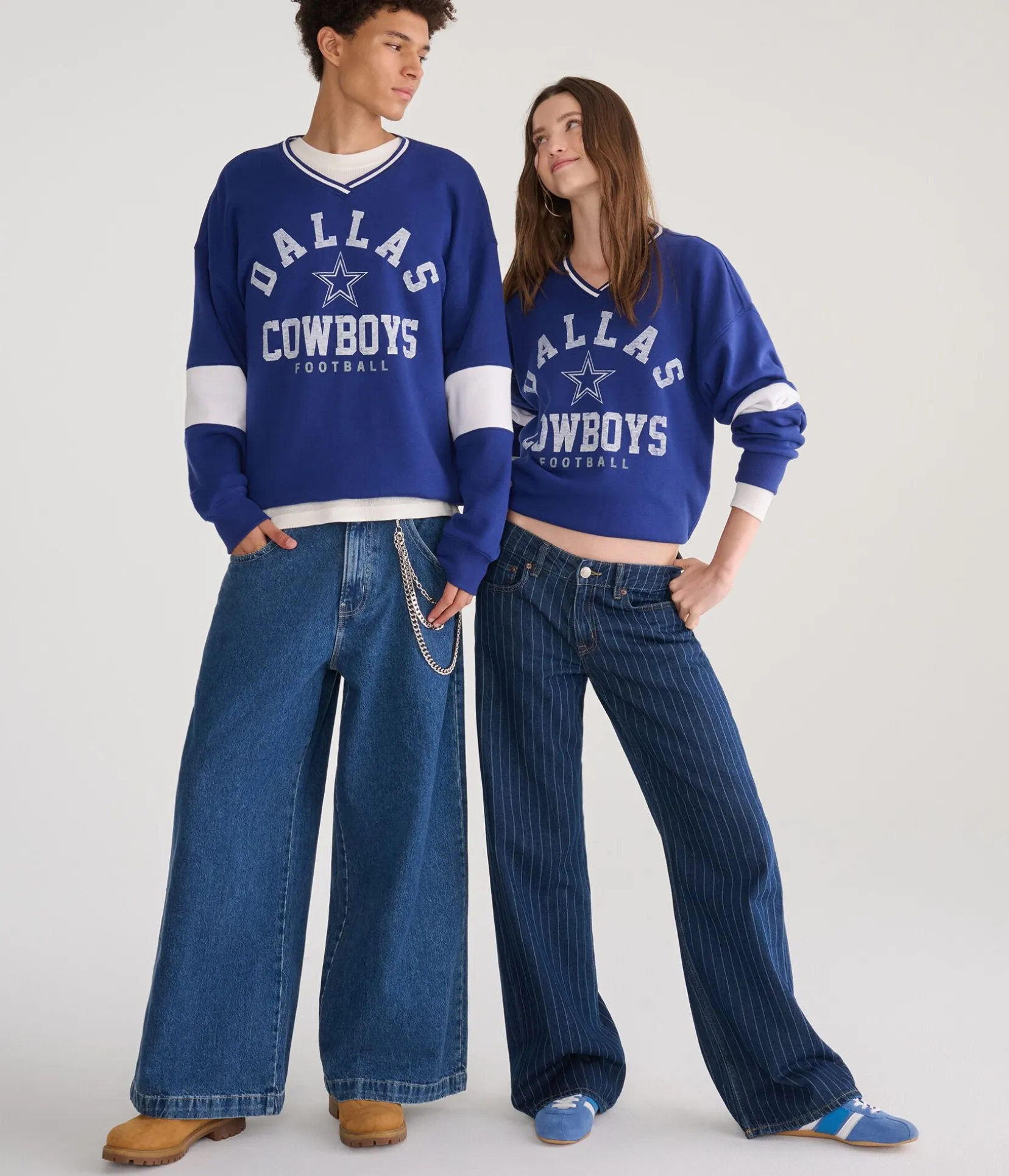 Dallas Cowboys V-Neck Sweatshirt
