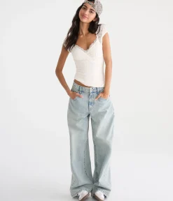 Déjà For Aero Short Sleeve Floral Lace V-Neck Top