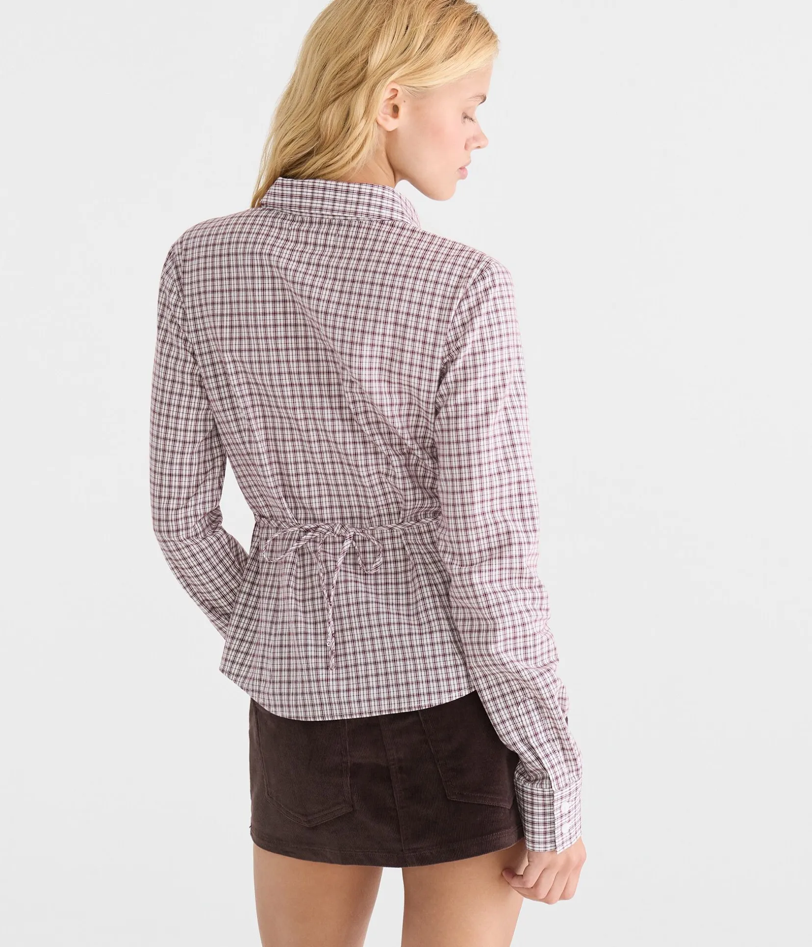 Long Sleeve Plaid Tie-Back Fitted Shirt