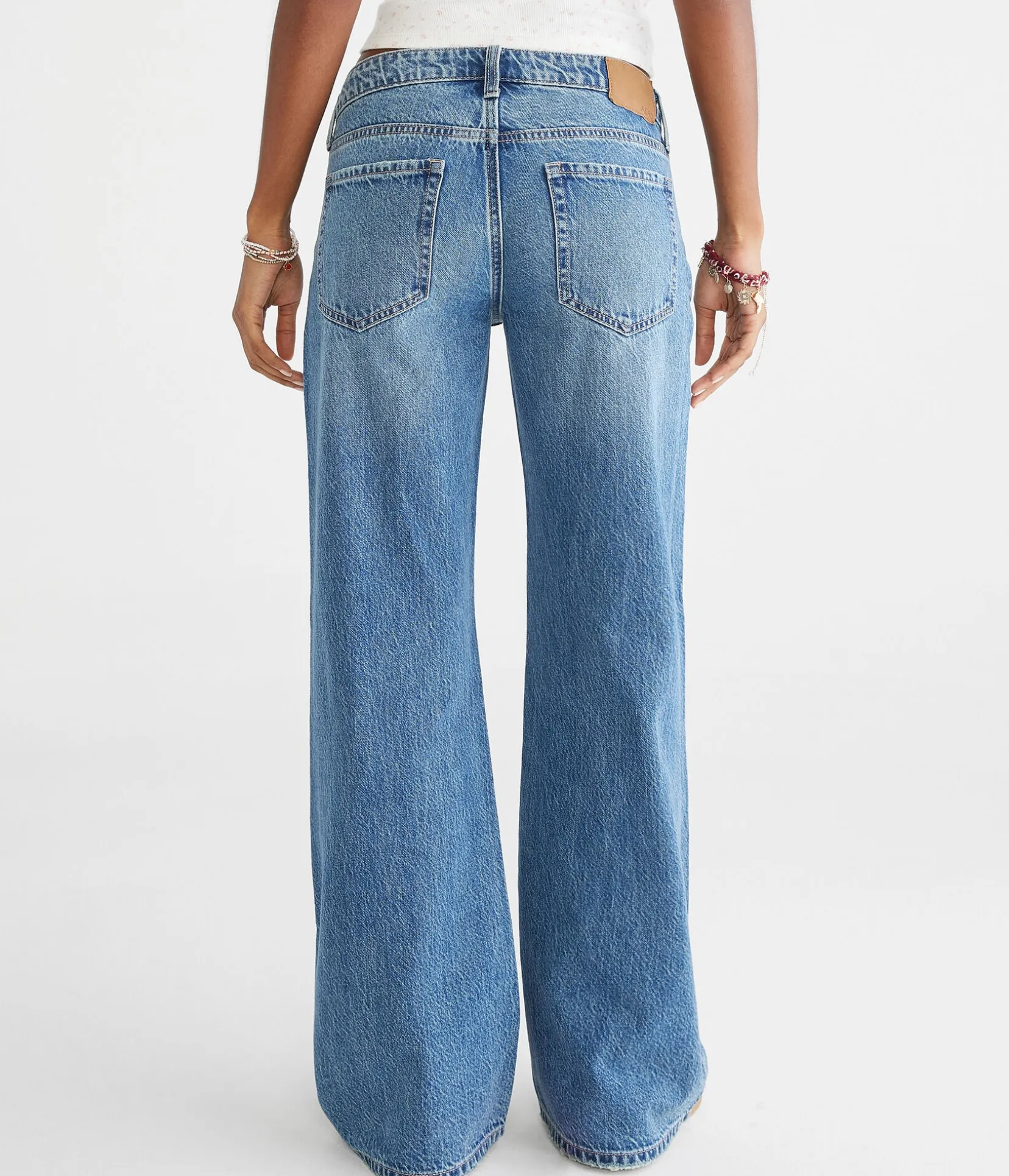 Low-Rise Baggy Flare Jean
