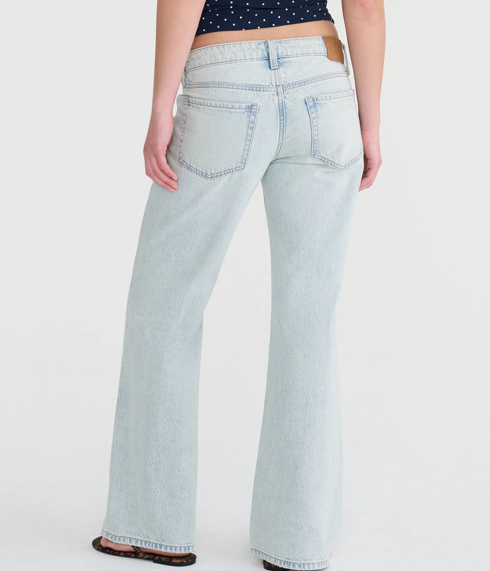 Low-Rise Baggy Flare Jean