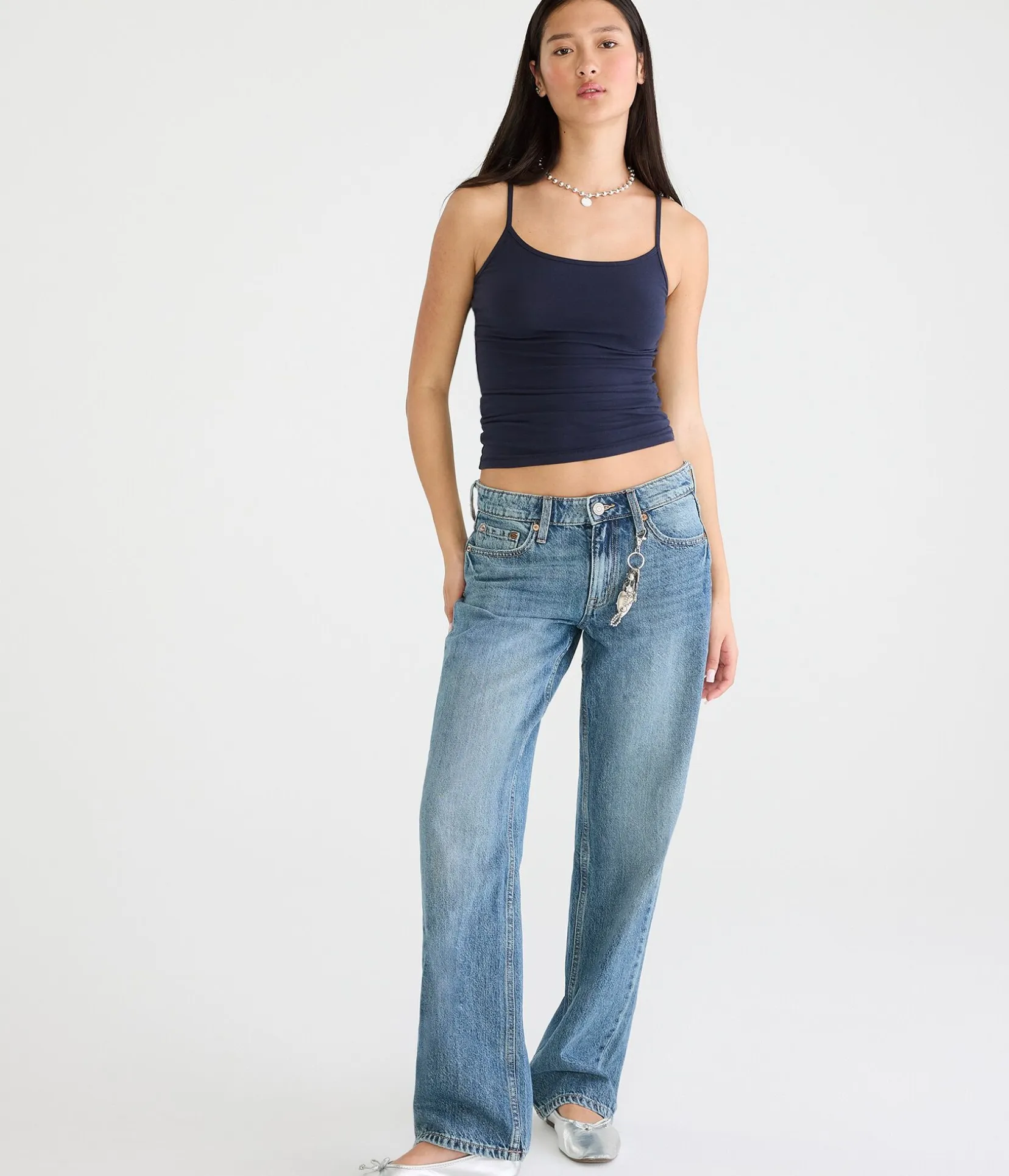 Low-Rise Baggy Jean