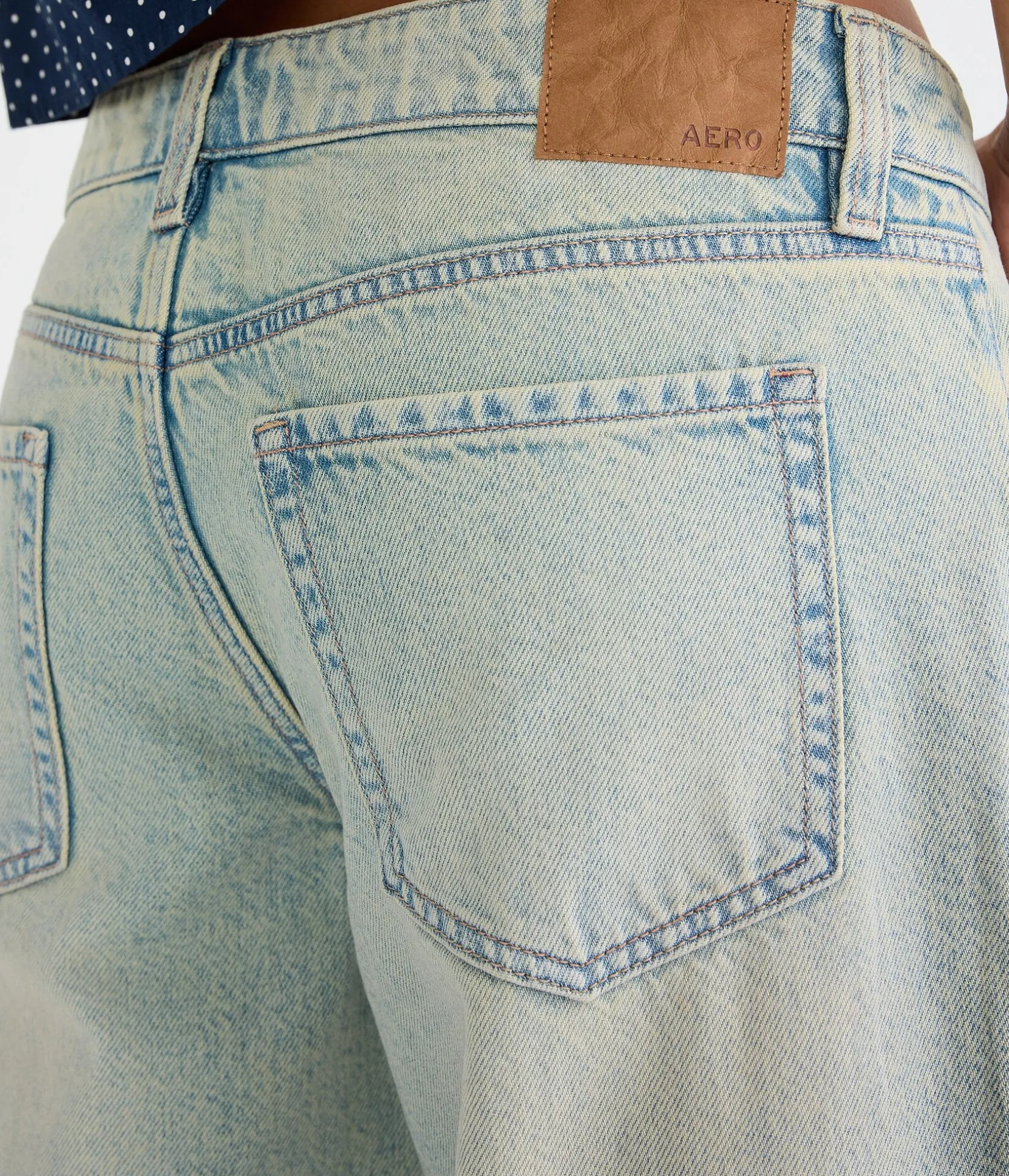 Low-Rise Baggy Jean