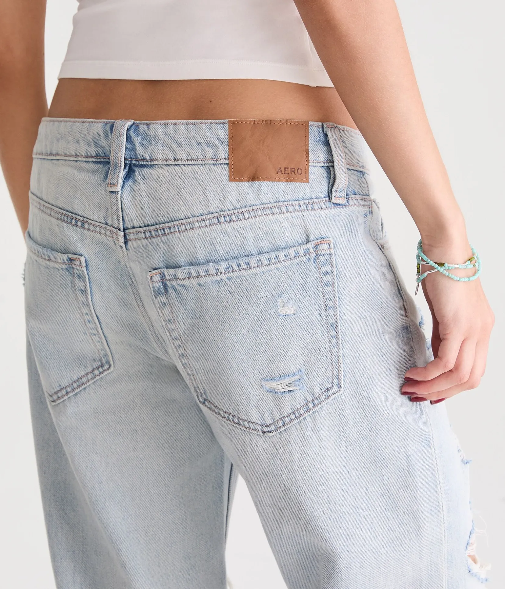 Low-Rise Baggy Jean