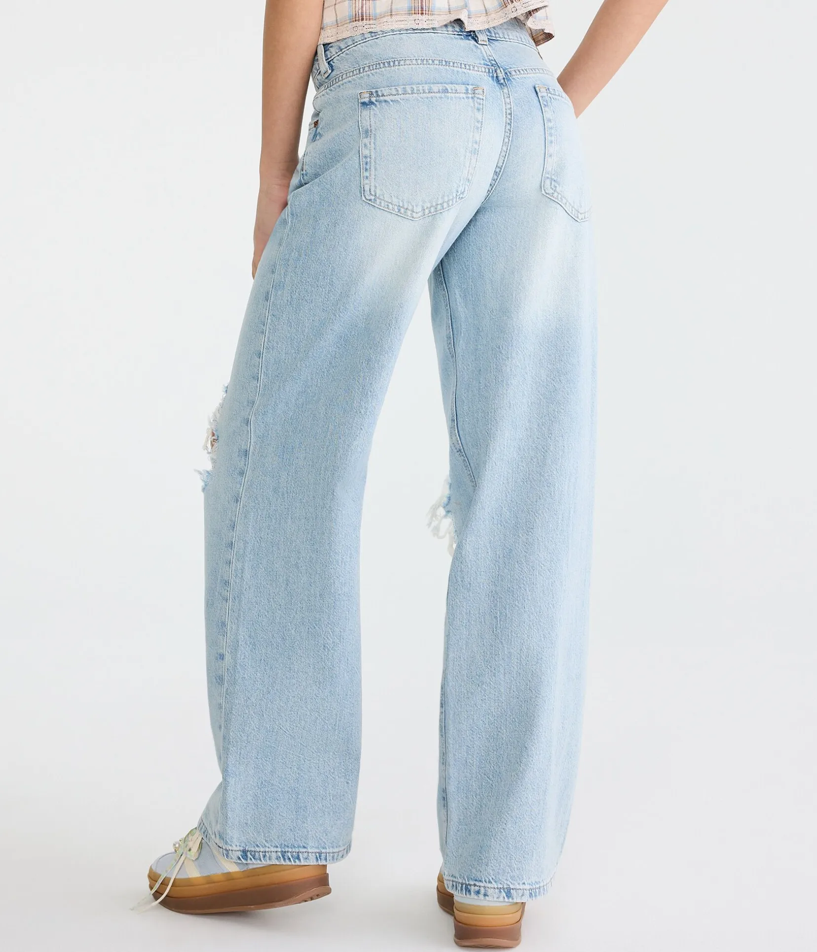 Low-Rise Baggy Wide Leg Jean