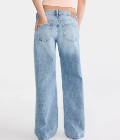 Low-Rise Baggy Wide Leg Jean