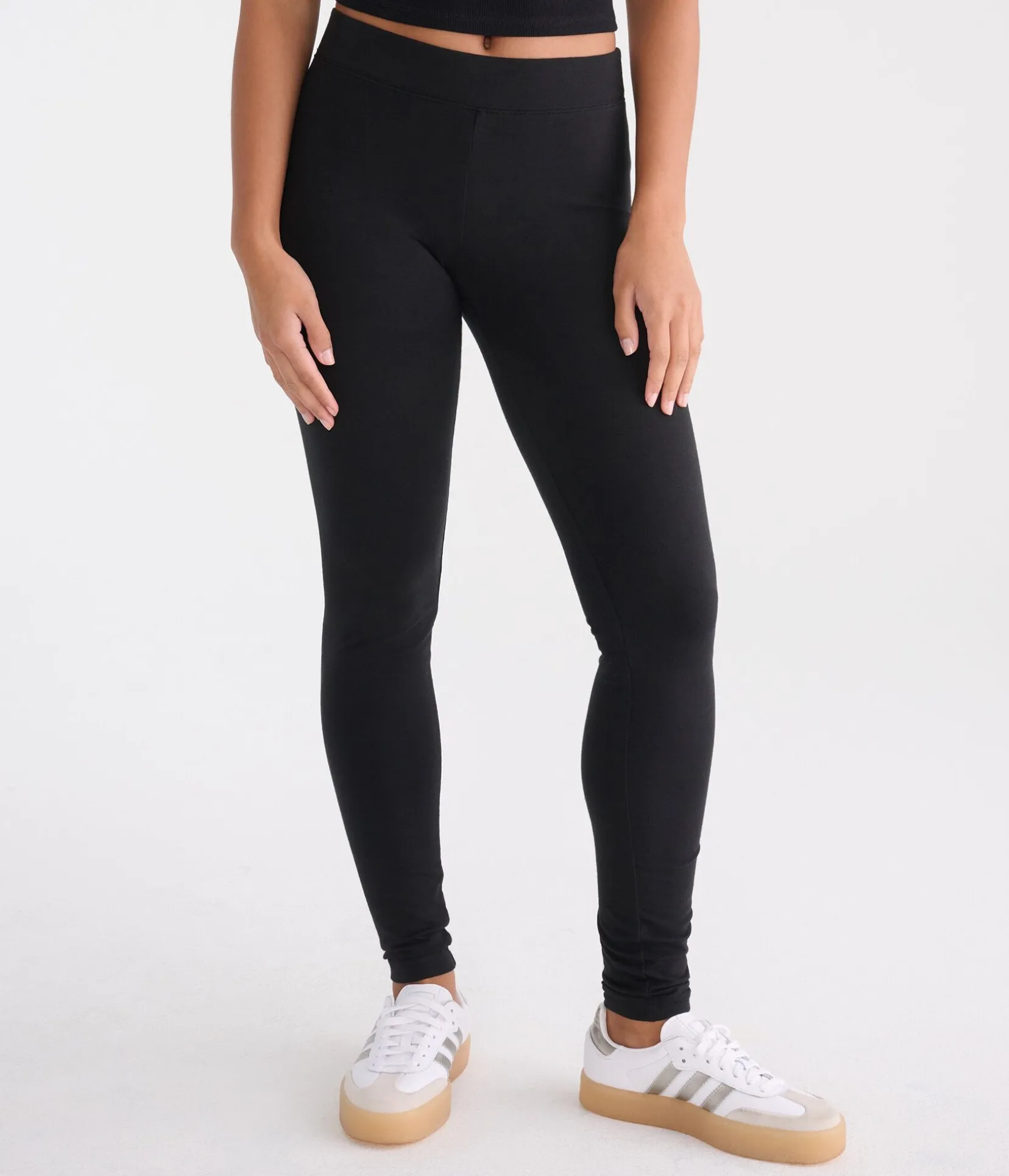 Mid-Rise Perfect Leggings
