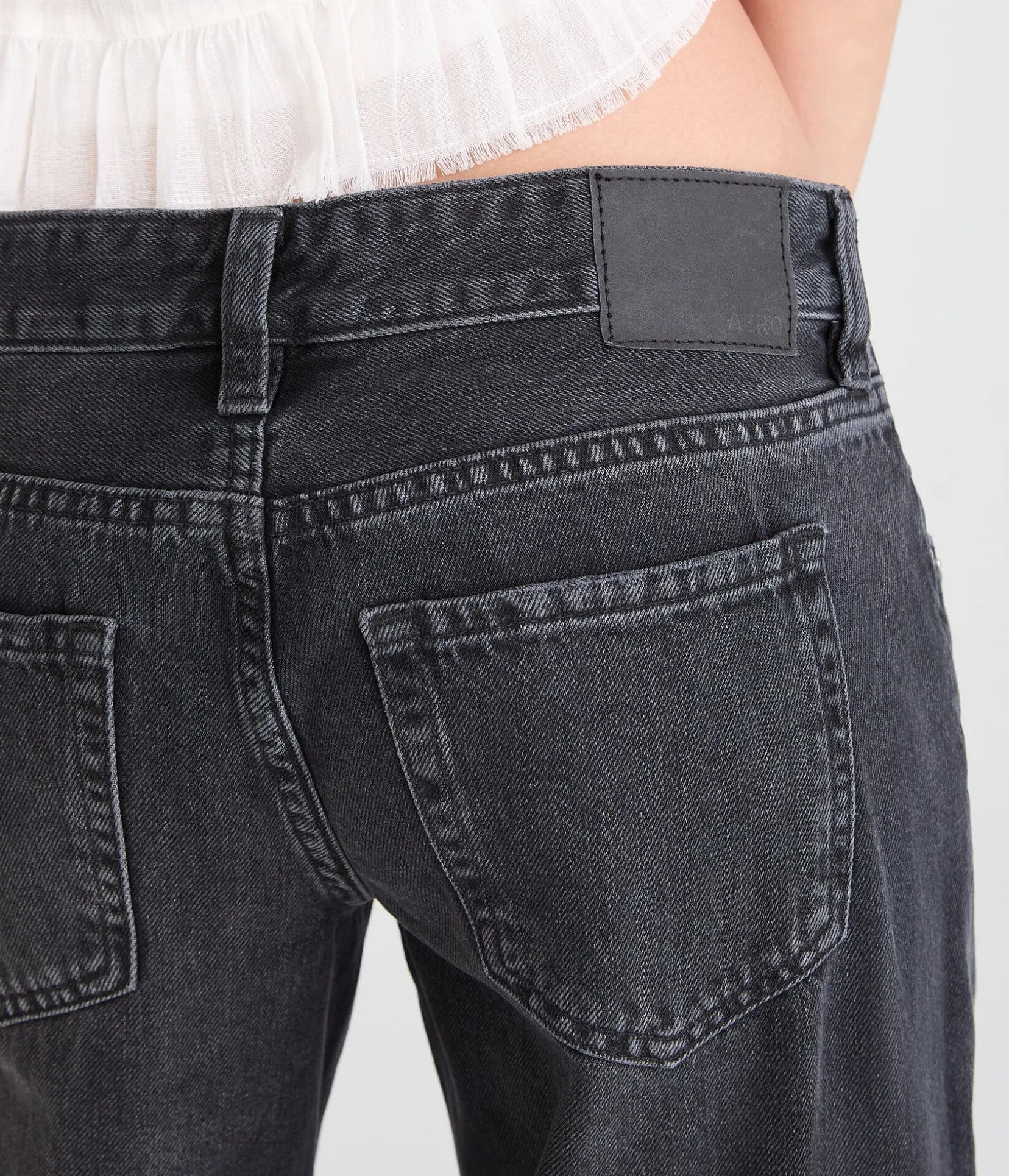 Super Low-Rise Baggy Wide Leg Jean